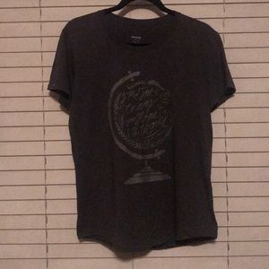 Cute sevenly t shirt 💘❗️major💲drop❗️